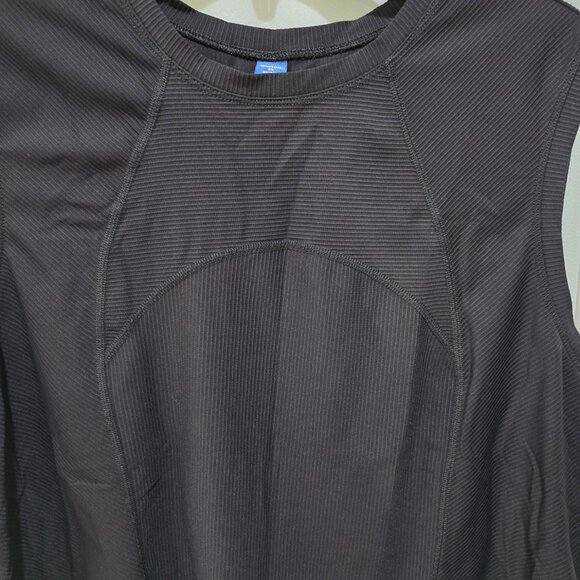 Old Navy Active Crop Tank Top Black 3X Plus Size Workout Athleisure Lightweight - Picture 2 of 8